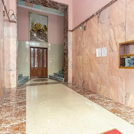 Cozy And Stylish House In Downtown By Wonderful Italy Apartment *